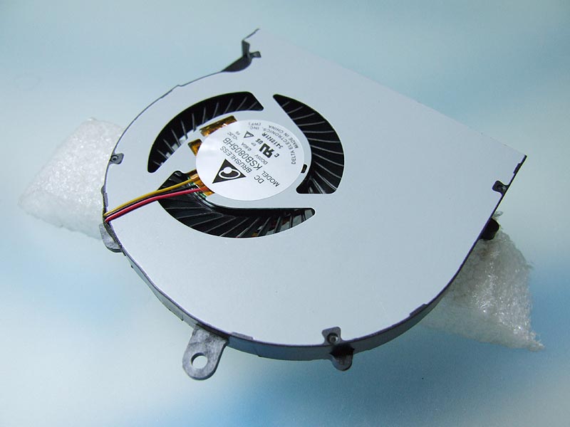 Toshiba Satellite S55 notebook ventilátor (CPU fan)