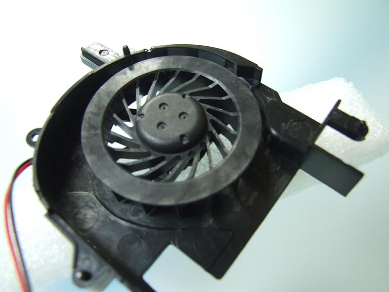 Sony VAIO VGN-SZ640 VGN-SZ645P VGN-SZ680 VGN-SZ691N VGN-S700 VGN-SZ730E VGN-SZ780 VGN-SZ900 ventilátor (CPU fan)